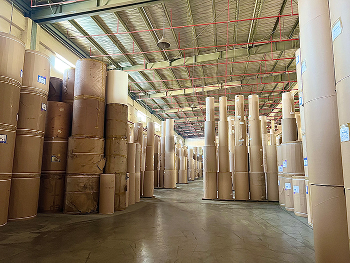 High quality paper imported from US, Spain, Germany and France